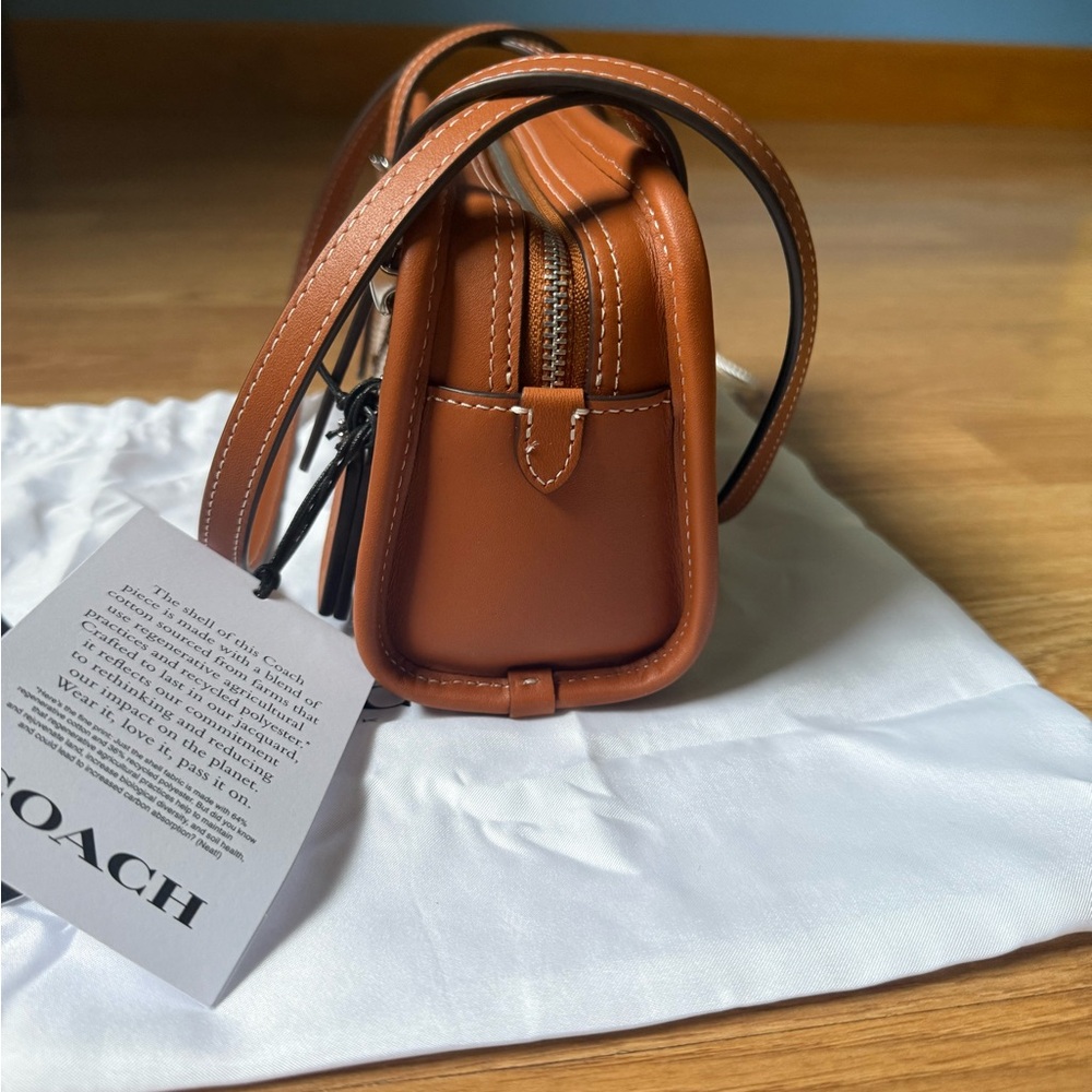 Coach Swing Zip Bag 20 in Crystal Signature Jacquard - Picture 6 of 9